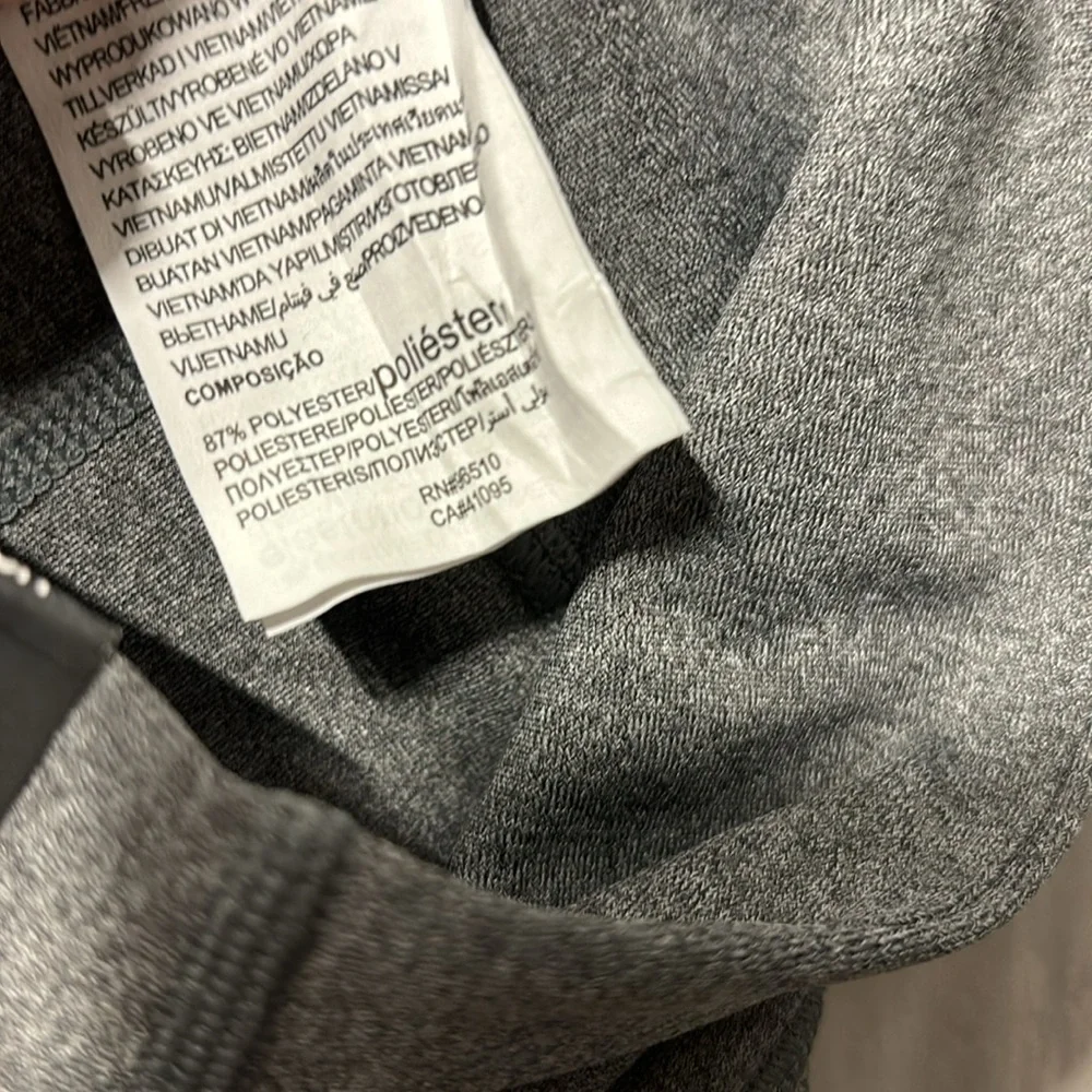 Under Armour high rise ankle legging. - Picture 7 of 7